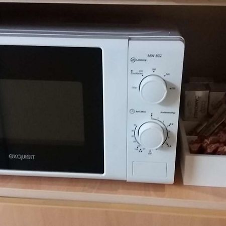 Нощувки Ботеви 슈멘 외부 사진